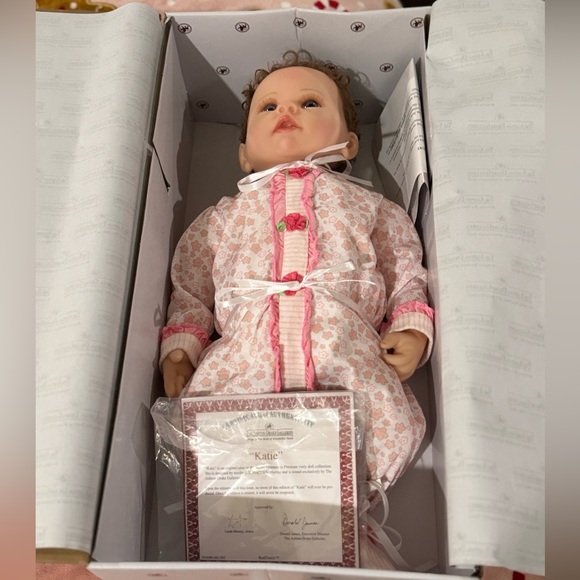 New! The Ashton Drake Collection doll “Katie”! She coos, breaths & more! - Picture 10 of 14